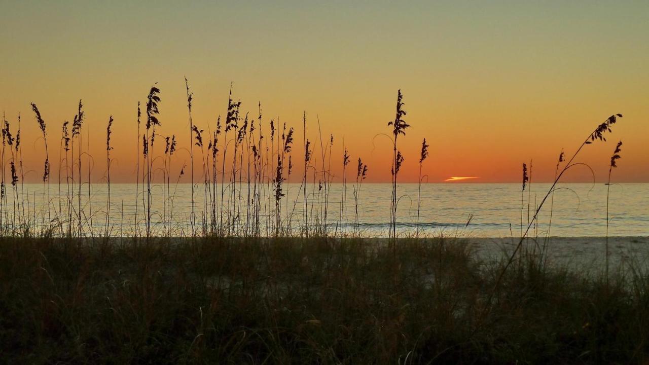 Sunset Chateau 409 St. Pete Beach Buitenkant foto