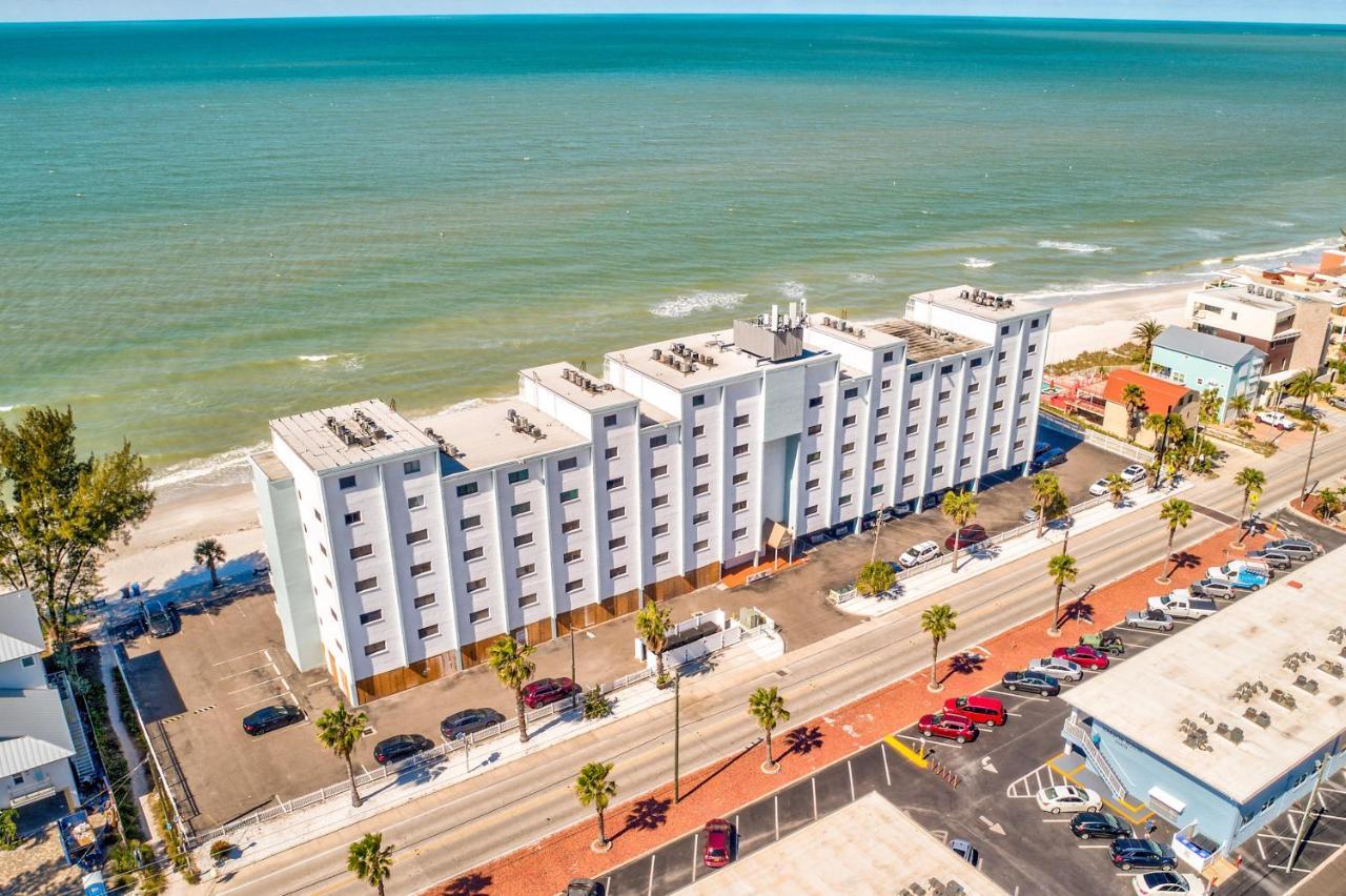 Sunset Chateau 409 St. Pete Beach Buitenkant foto