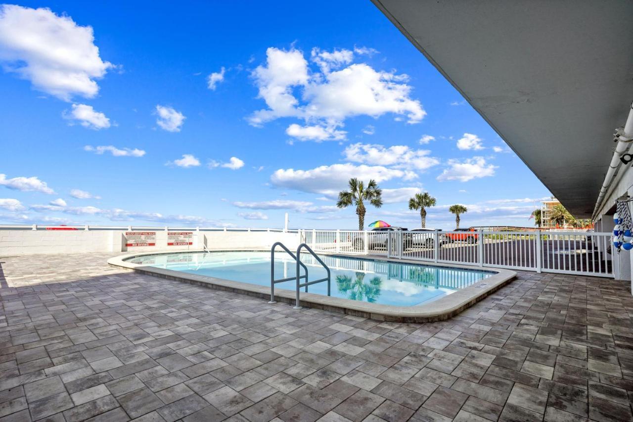 Sunset Chateau 409 St. Pete Beach Buitenkant foto